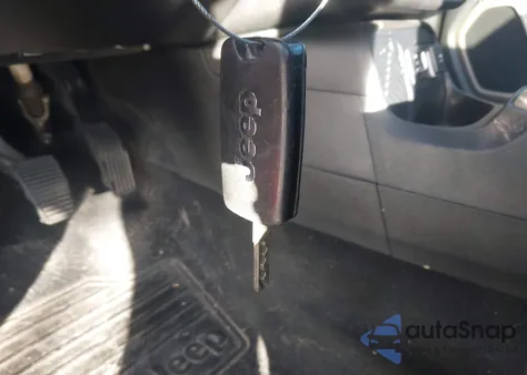 2015 Jeep Renegade Latitude z USA, uszkodzony, nr VIN ZACCJABH7FPC03554